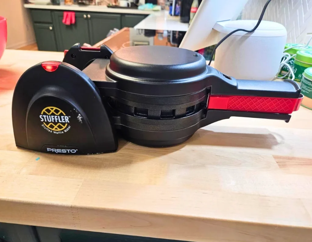 Presto 03512 Stuffler Stuffed Waffle Maker