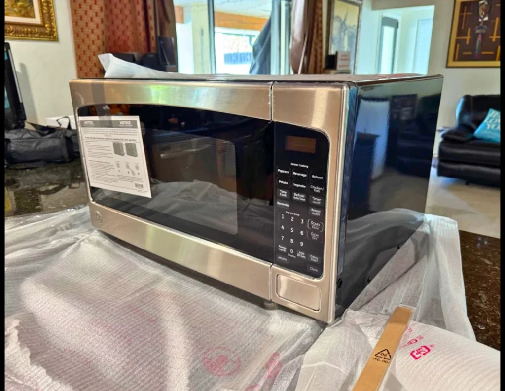 GE Countertop Microwave Oven