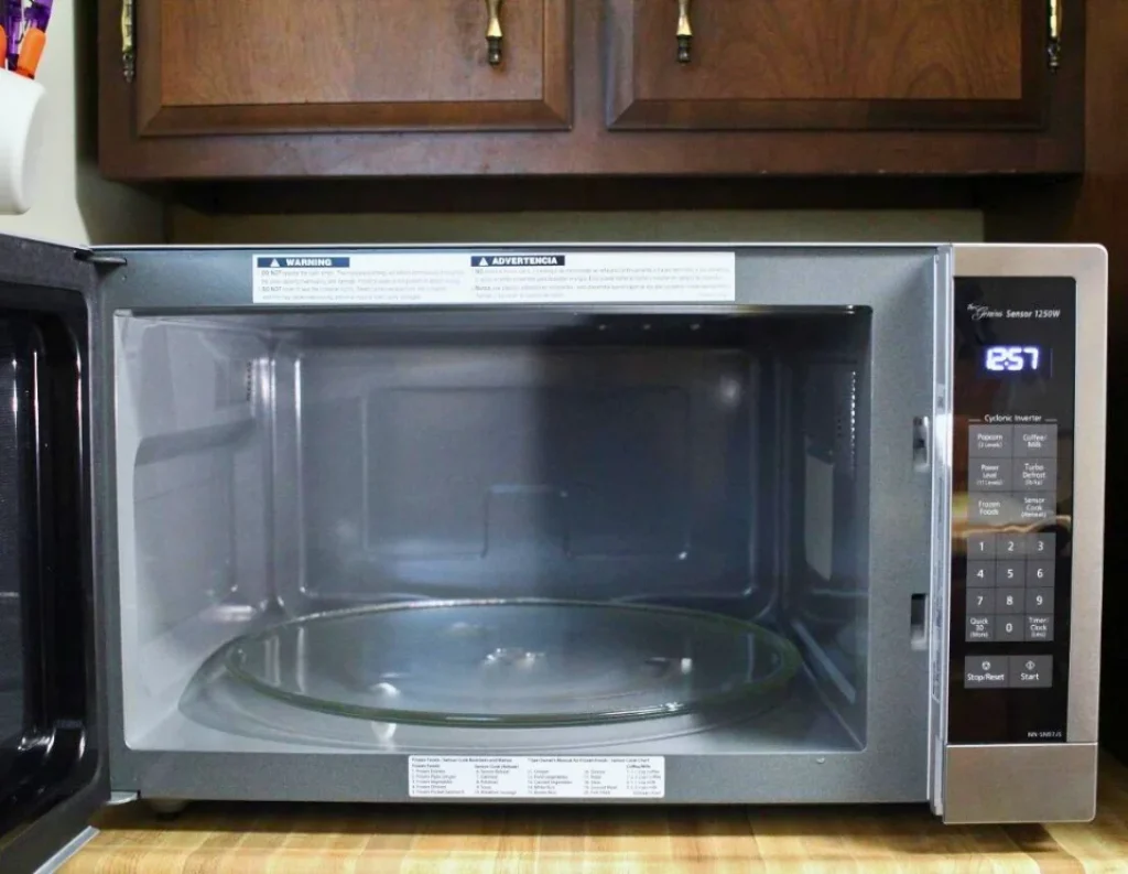 Panasonic NN-SD975S Countertop Microwave with Cyclonic Wave Inverter Technology